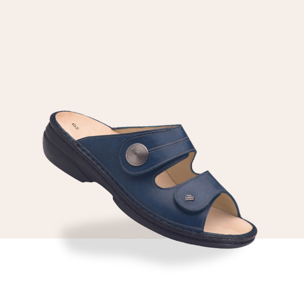Sandalo-blu-uai-1032x1032